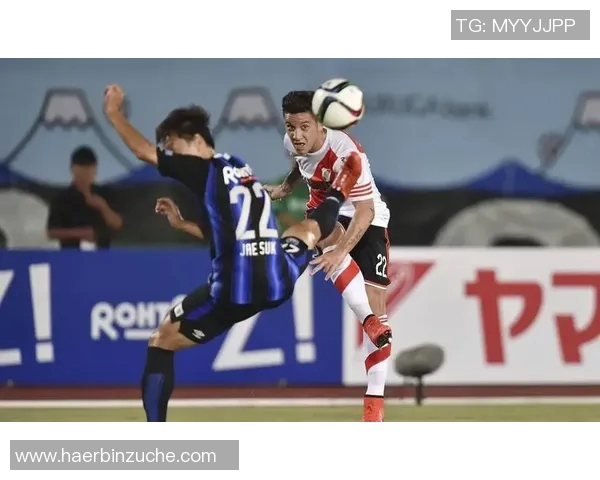 大阪钢巴与长崎的精彩对决比分揭晓，赛场瞬间引发热烈讨论