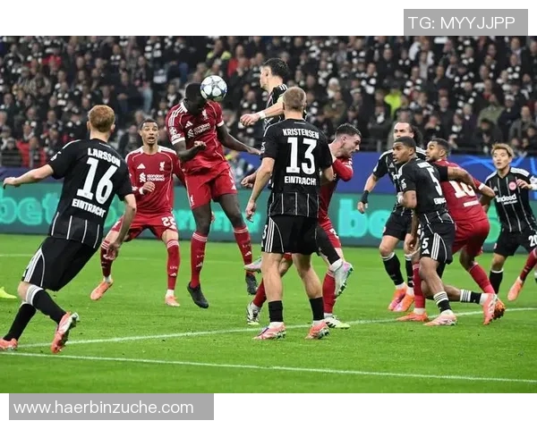 汉堡与斯图加特的激烈对决谁能在德甲赛场上笑到最后