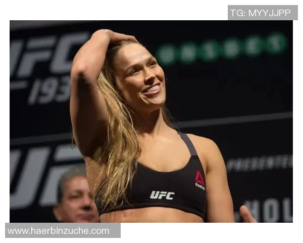 霍莉霍尔姆与罗西的巅峰对决谁将成为女子格斗的新传奇